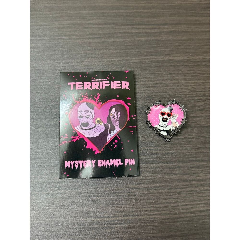 Terrifier Art The Clown Heart Frame Mystery Enamel Pin - Style B